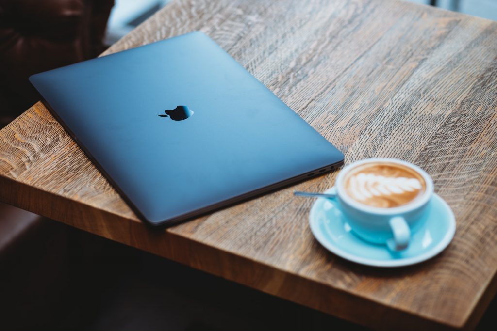 Explore the benefits of flat fee recruitment trends